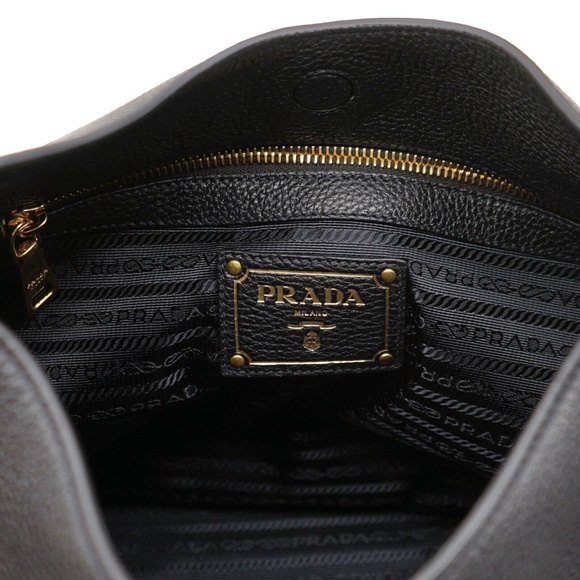 Prada Hobo Shoulder Bag Embossed Logo Vitello Phenix Black Leather New - Picture 6 of 6